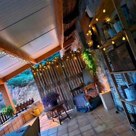 La Maison Des Lucioles Saint-Julien-Boutieres Ngoại thất bức ảnh